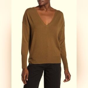 Vince V-Neck Cashmere Sweater